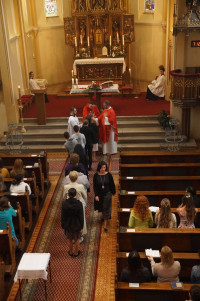 kostel sv. Kříže – přijímání