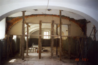 škola - historie – rekonstrukce budovy školy - práce v budoucí koncertní aule konzervatoře